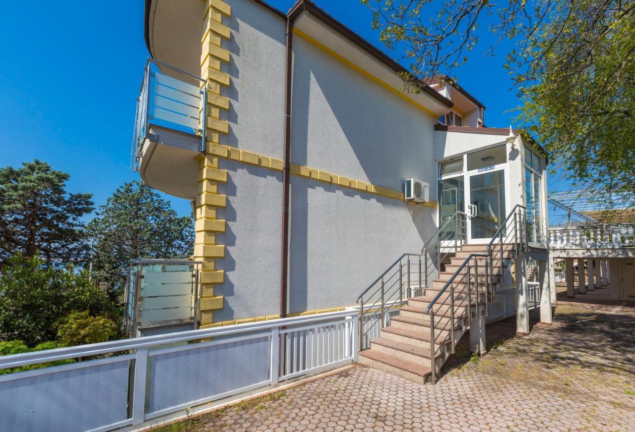 Apartment Helena ดรามัลย์ ภายนอก รูปภาพ